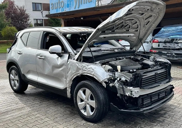 Volvo XC 40 cena 28900 przebieg: 85000, rok produkcji 2019 z Chmielnik małe 106